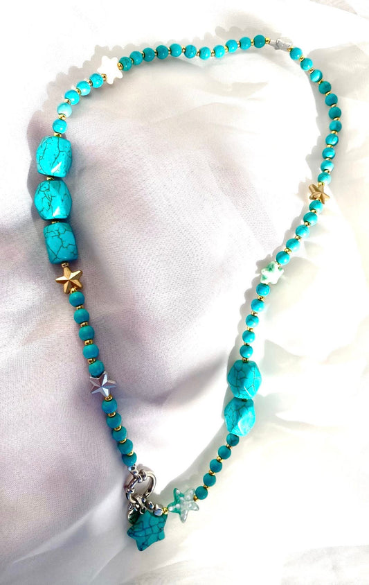 13. Collar Lariat de piedras azules y estrellas