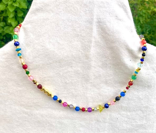 10. Collar Ópera piedras colores